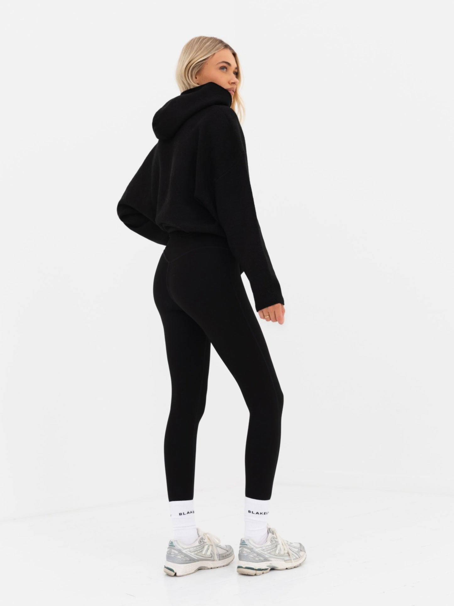 Oversized Knitted Hoodie - Black