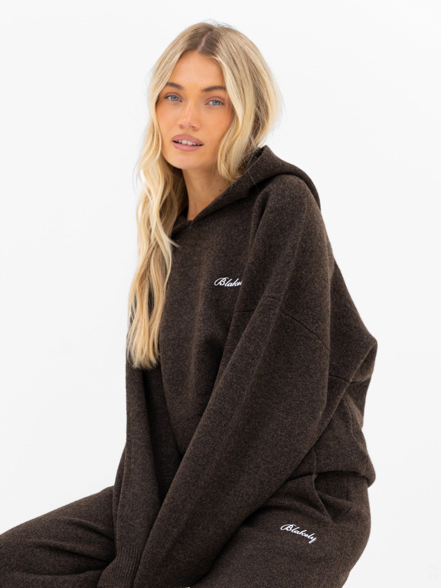 Oversized Knitted Hoodie - Chocolate Brown