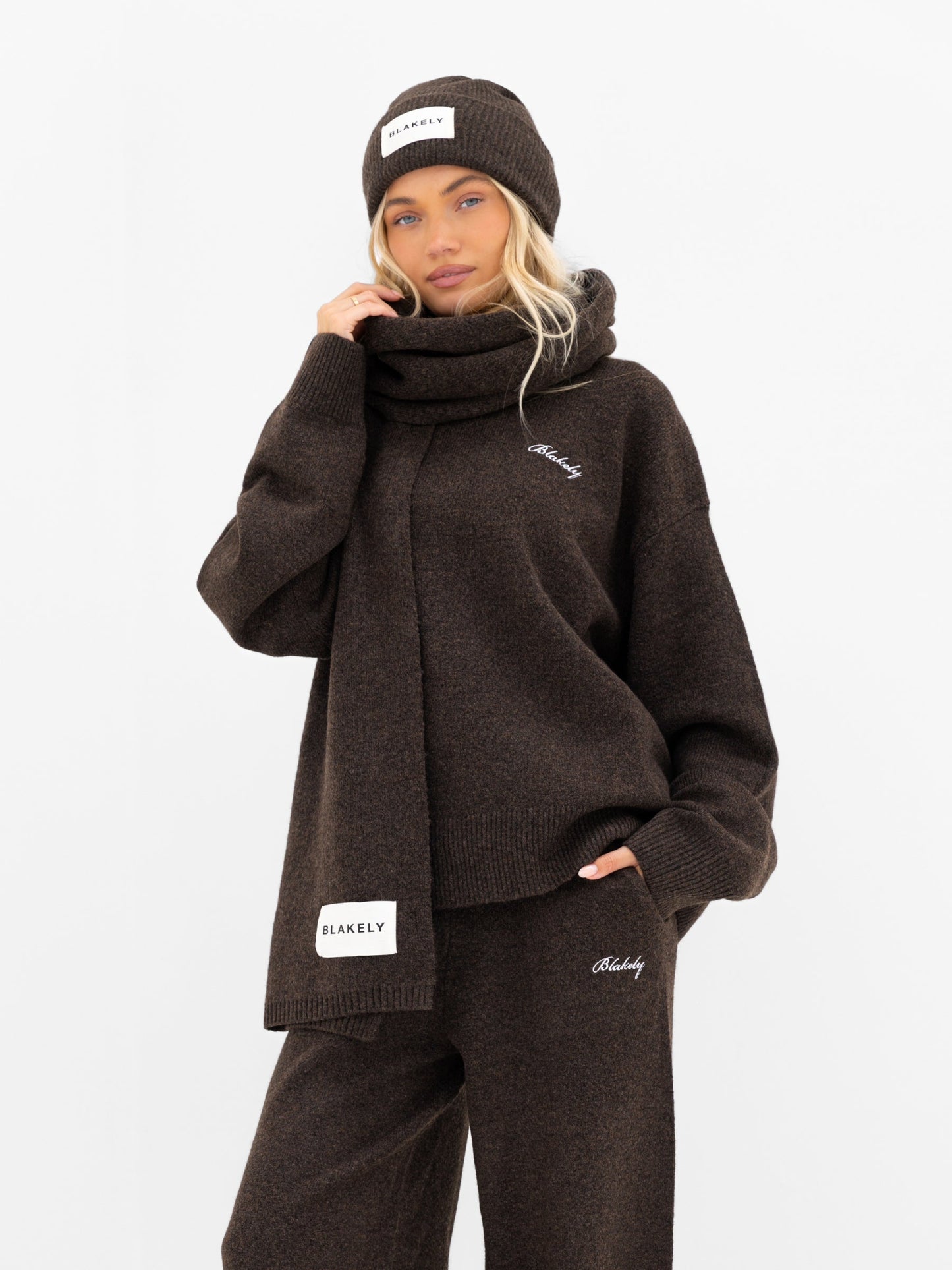 Label Knit Beanie - Chocolate Brown