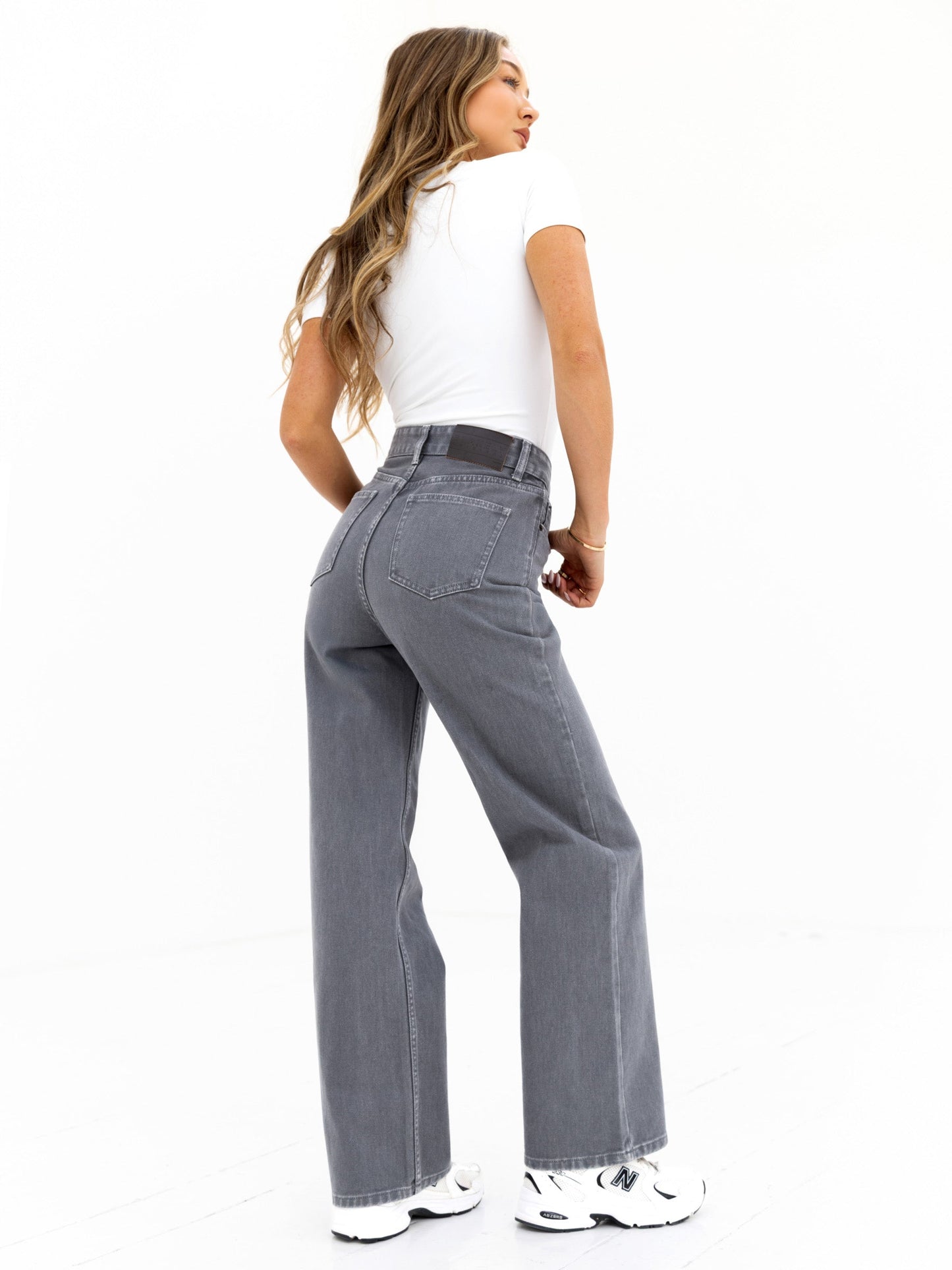 Blakely Wide Leg Jeans - Grey