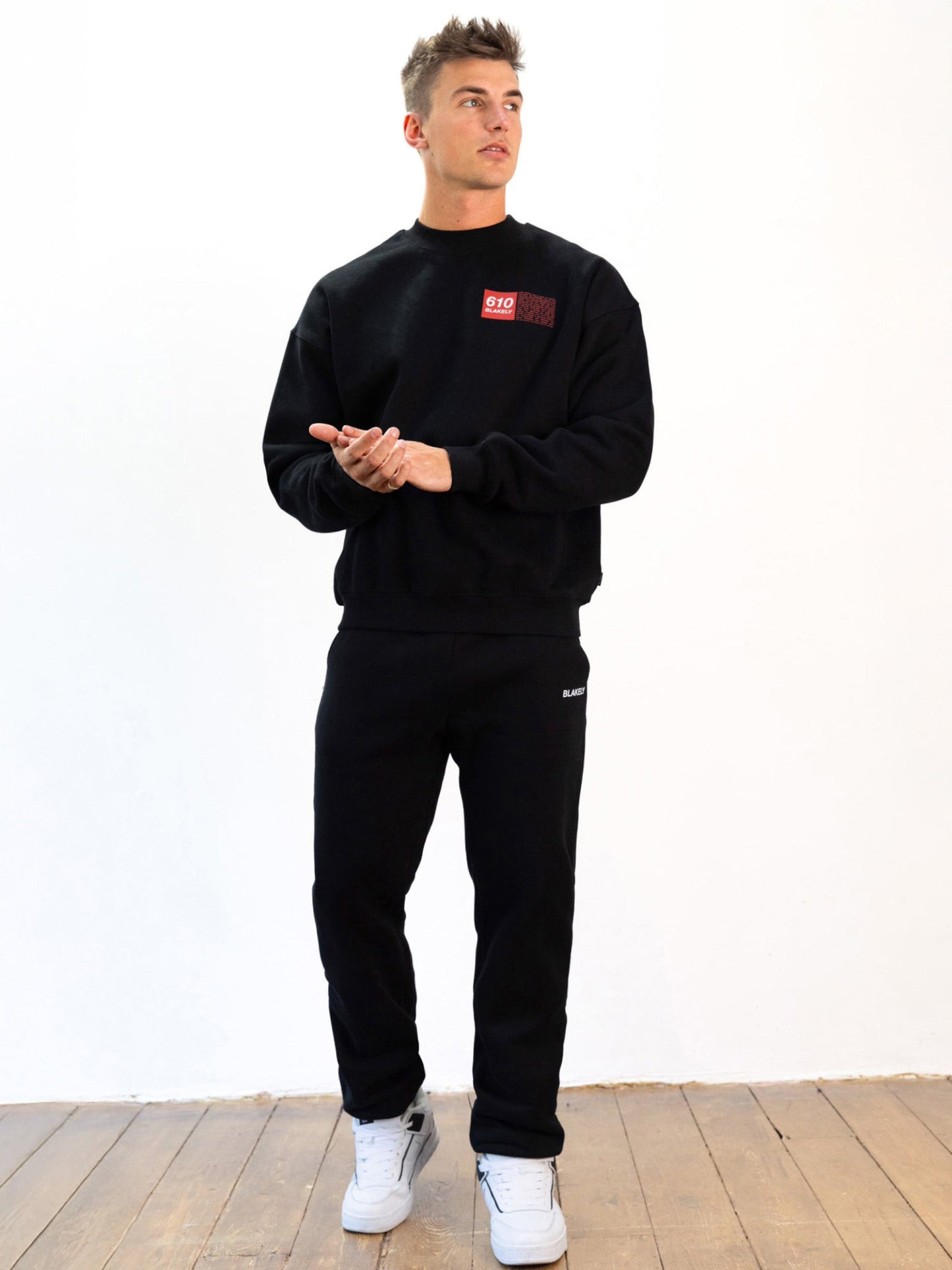 Tribeca 610 Relaxed Sweater - Black